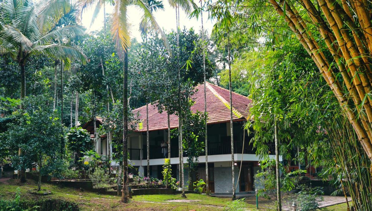 Bamboo Creek Resort Vaduvanchal Exterior photo