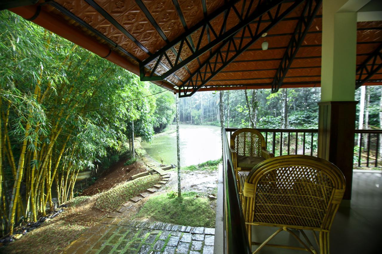 Bamboo Creek Resort Vaduvanchal Exterior photo