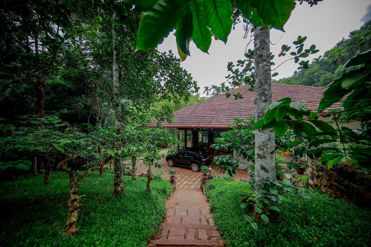 Bamboo Creek Resort Vaduvanchal Exterior photo