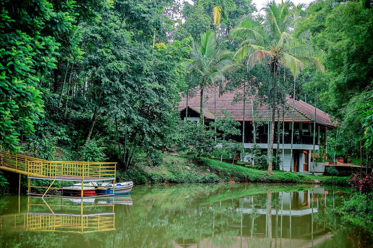 Bamboo Creek Resort Vaduvanchal Exterior photo